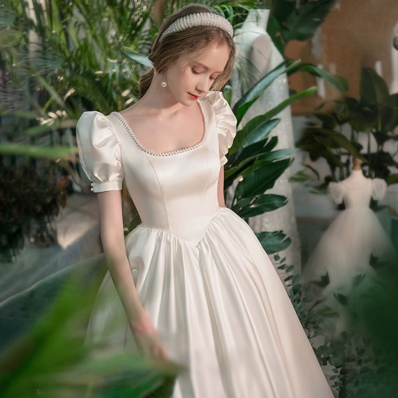 https://fulmo-img-server.com/dresscolory/33cd2a39-1e25-41f9-9eca-85550a6ee873.jpg