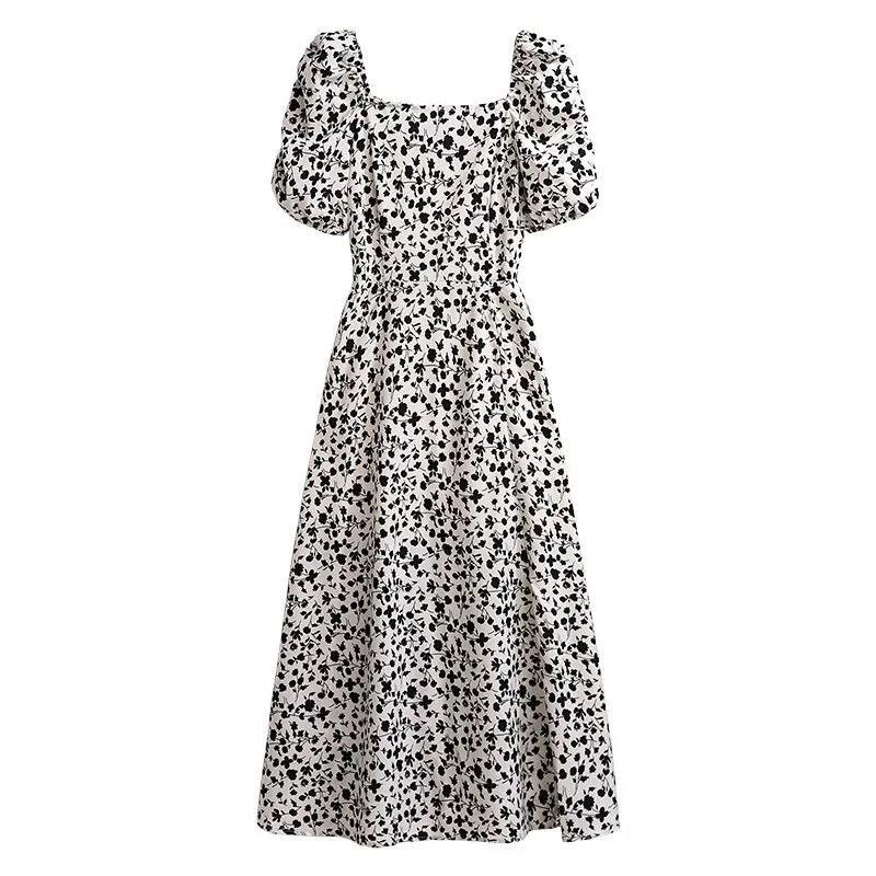 https://fulmo-img-server.com/dresscolory/37dd05d7-43c8-41a2-8513-0d6c9771cdcb.jpg
