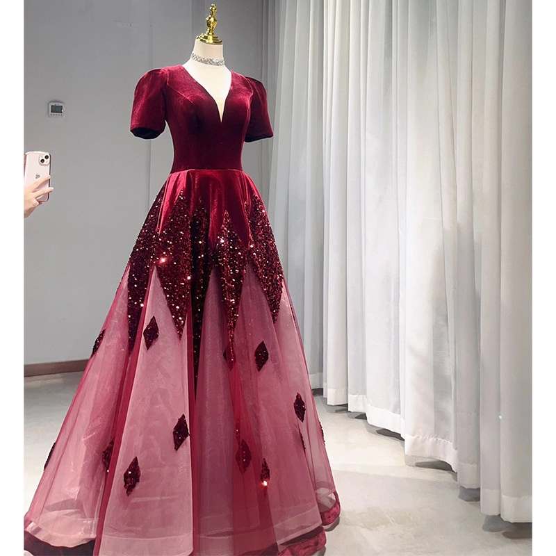 https://fulmo-img-server.com/dresscolory/37e360bf-fada-4606-a036-102ff058f3d1.jpg