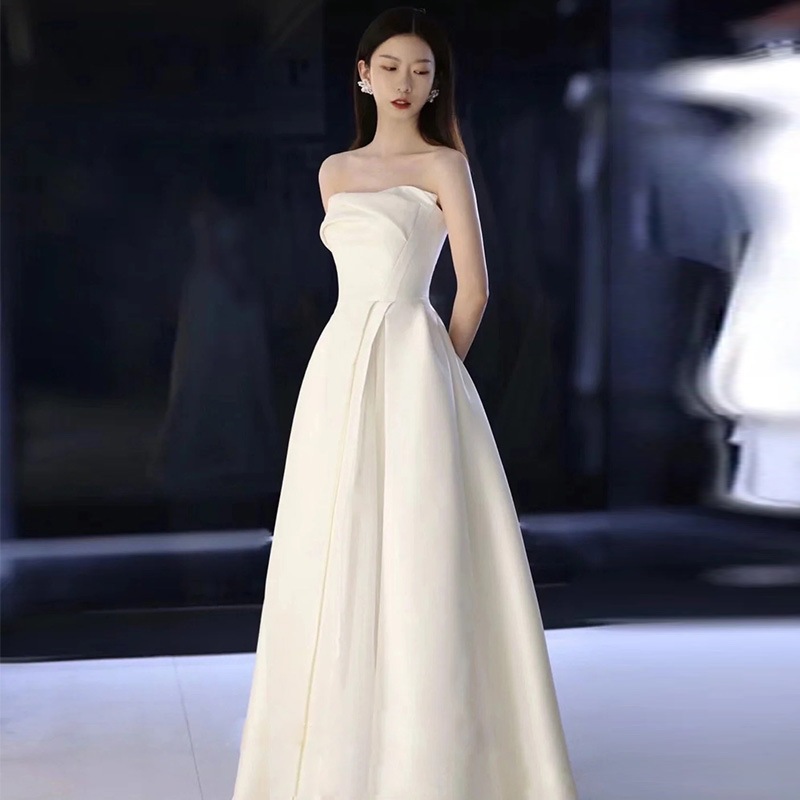 https://fulmo-img-server.com/dresscolory/45f4e761-bf30-48d0-9ad6-1fd7fa76df42.jpg
