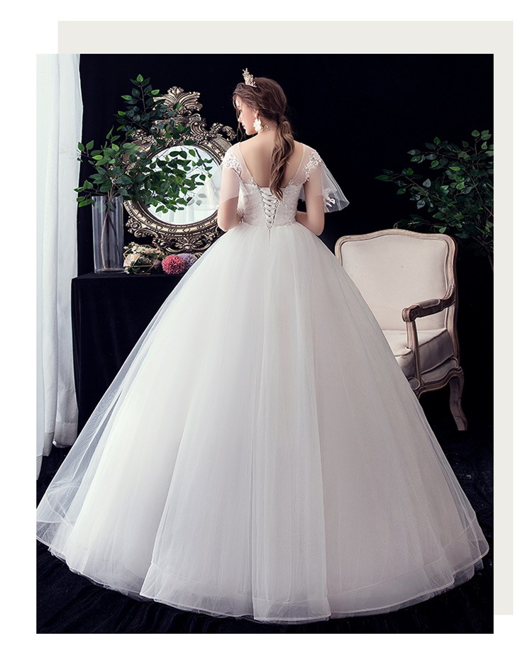 https://fulmo-img-server.com/dresscolory/466f9d36-3f48-4aec-9ce6-9ee92132d929.jpg