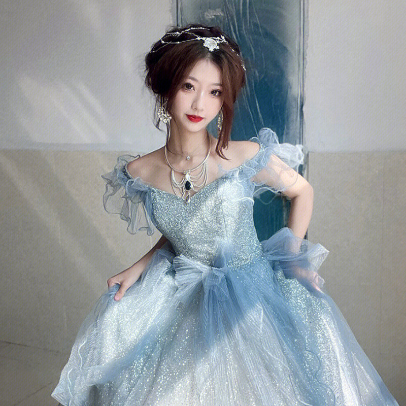 https://fulmo-img-server.com/dresscolory/4c0089b3-ef61-45d3-b00e-7d066ef79af4.jpg