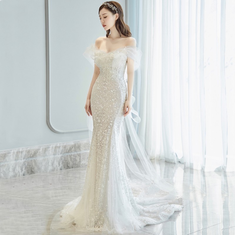 https://fulmo-img-server.com/dresscolory/574893d4-2049-4d54-aa71-cfe7c99cf738.jpg