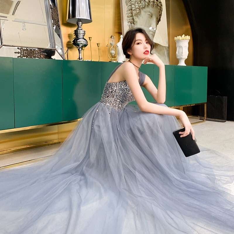https://fulmo-img-server.com/dresscolory/588138b24f0a4e2c9f5b25ef084f79ca.jpeg