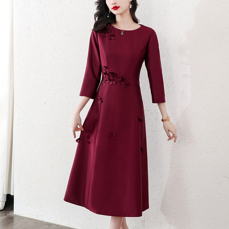 https://fulmo-img-server.com/dresscolory/5c4ed1d8-8892-4269-889f-48d3d6fa5aeb.jpg