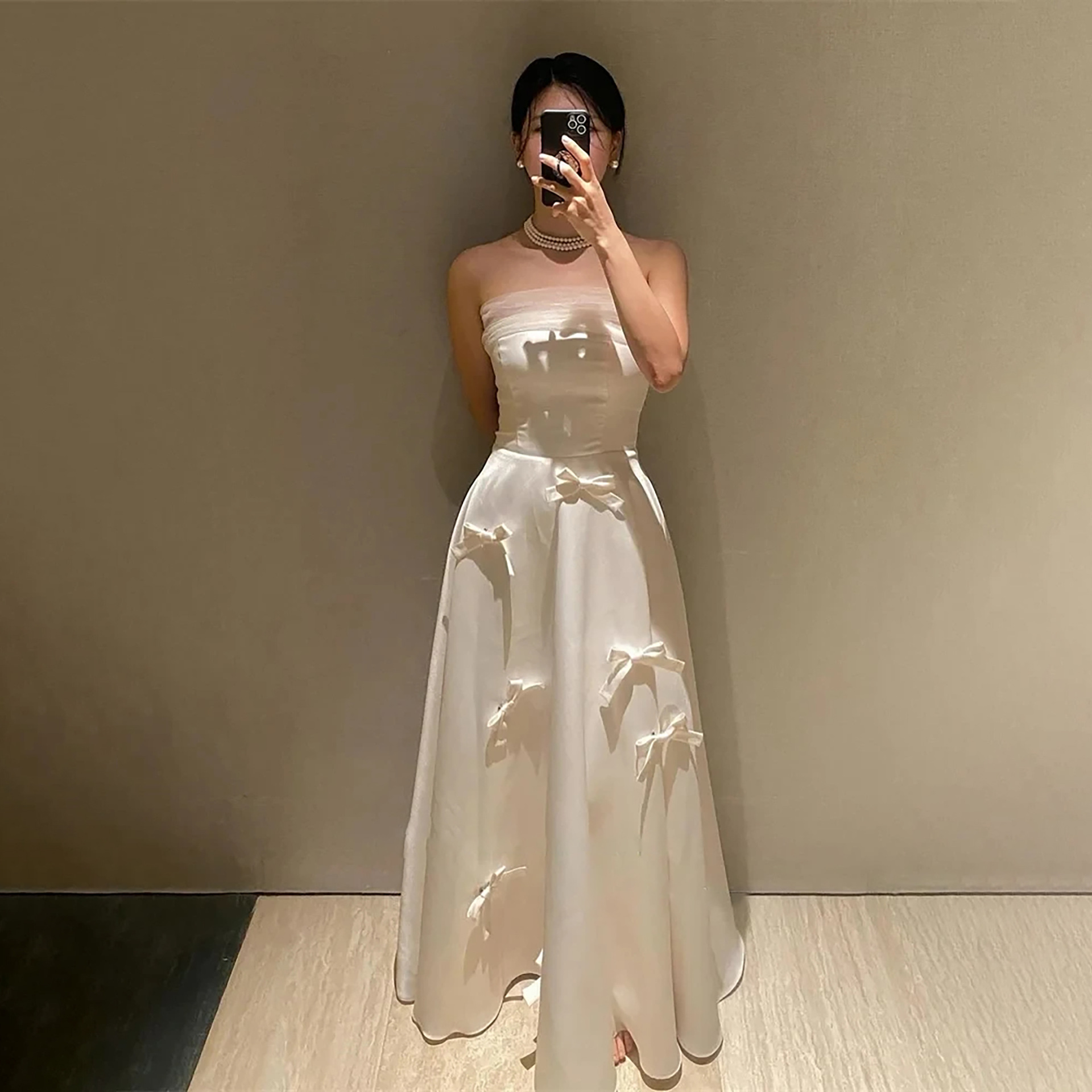 https://fulmo-img-server.com/dresscolory/60c9e811-c526-47fc-a781-84ab9a1e0526.jpg