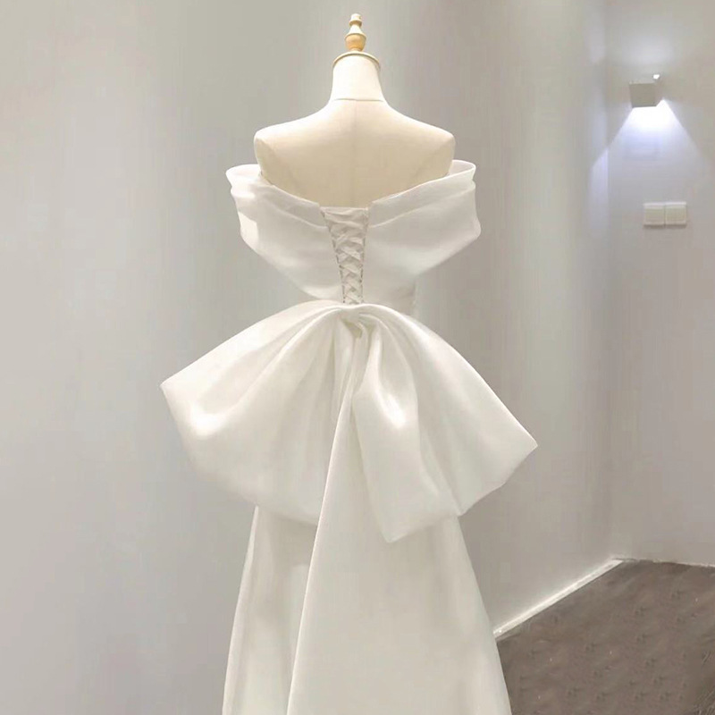 https://fulmo-img-server.com/dresscolory/6ae084f5-143c-4ec7-9aa7-2603723032a0.jpg