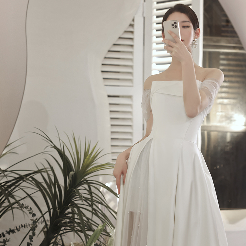 https://fulmo-img-server.com/dresscolory/702eabc4-4a36-4d76-9b75-91f45beaf4f4.jpg