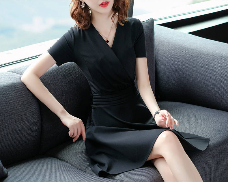 https://fulmo-img-server.com/dresscolory/7366be4f-34c5-4e6e-9b14-35defd61eae5.jpg