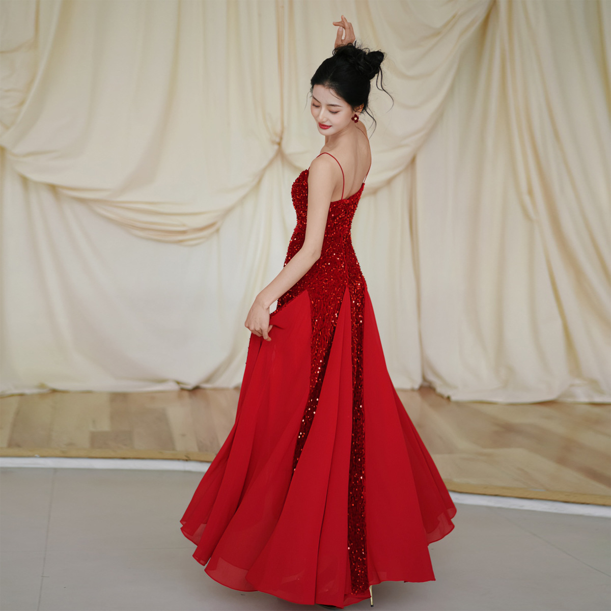 https://fulmo-img-server.com/dresscolory/7e302acd-1223-4a1f-acfb-5b40fe2d4dba.jpg
