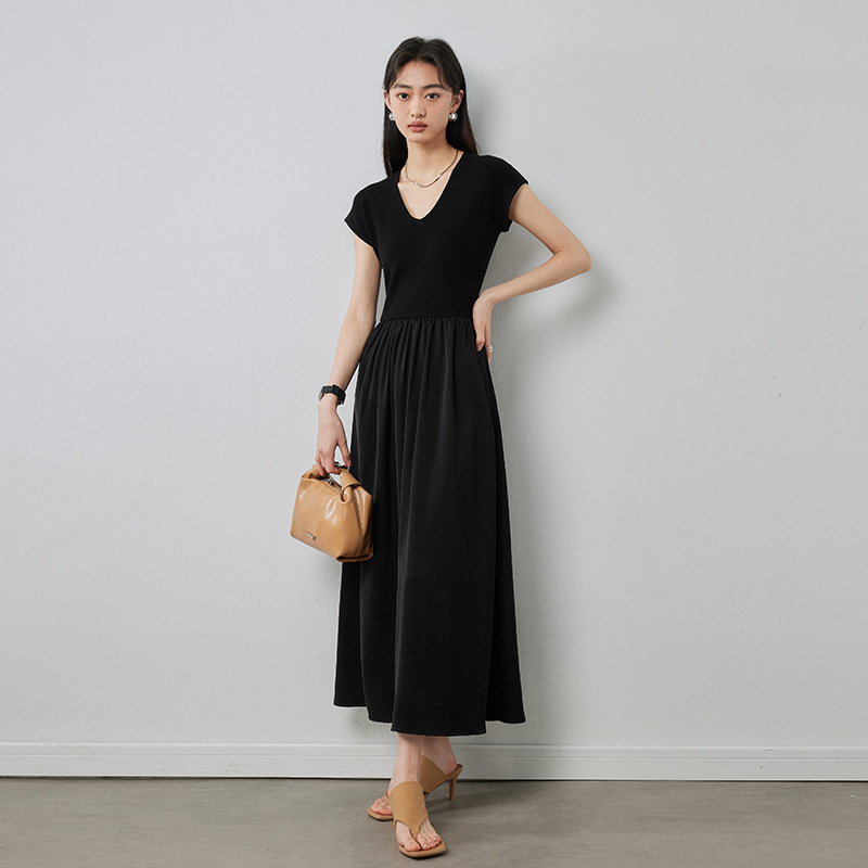 https://fulmo-img-server.com/dresscolory/80064f82-1e59-48da-9e56-a931f6a090c8.jpg