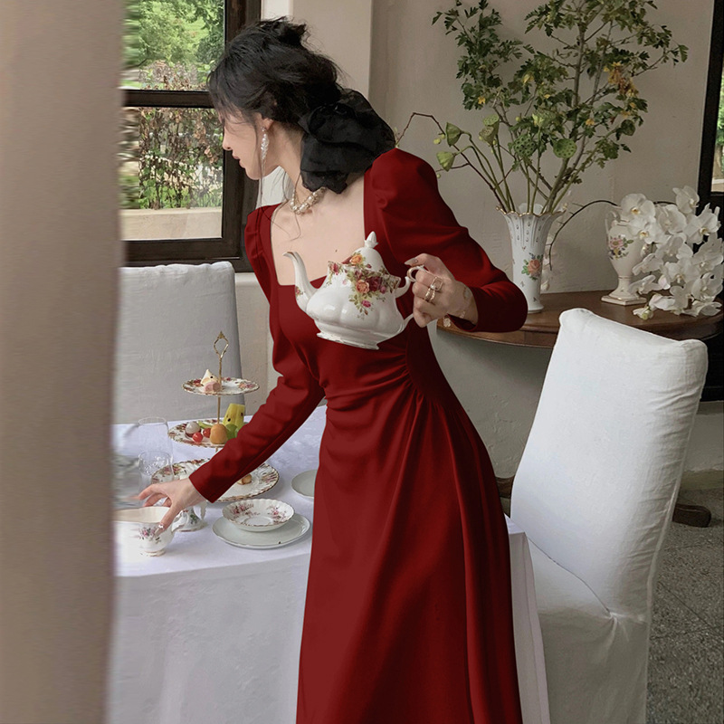 https://fulmo-img-server.com/dresscolory/82964cf3-aa49-4b00-a678-bdfa61f522fa.jpg