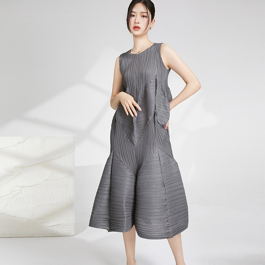 https://fulmo-img-server.com/dresscolory/831567b3-3476-4a0e-af64-54ec3692b4aa.jpg