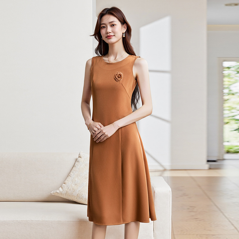 https://fulmo-img-server.com/dresscolory/8bc009b9-8d61-4d41-a3a0-51aba3ce28da.jpg