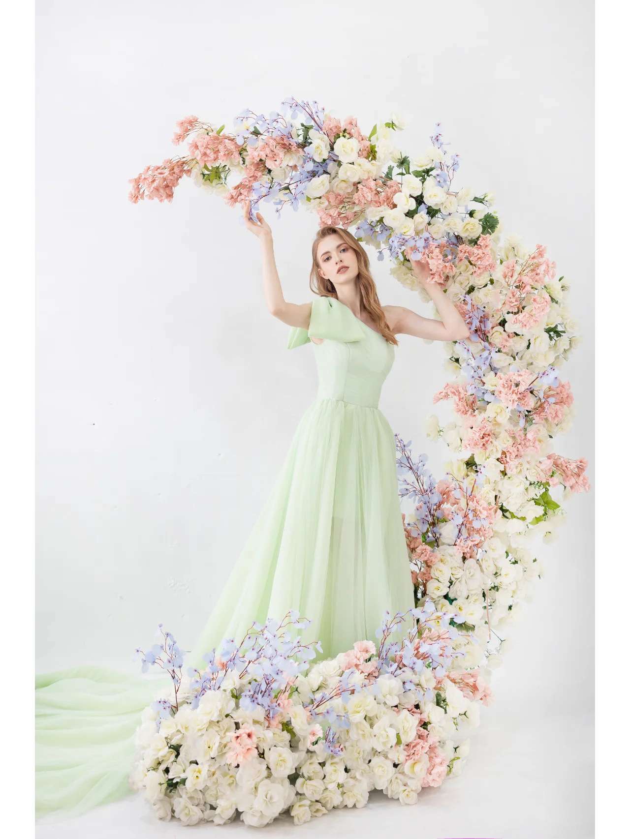 https://fulmo-img-server.com/dresscolory/8fd1c2c035ba4d9a9e61a011461c30b3.jpeg
