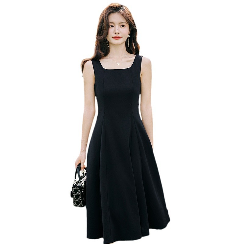 https://fulmo-img-server.com/dresscolory/9bc26567-0322-466e-8e87-dbef225bc068.jpg