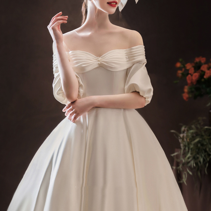 https://fulmo-img-server.com/dresscolory/a1572310-f2ce-4b97-846a-77b0c53bc10a.jpg