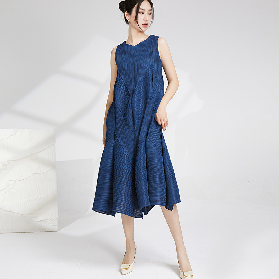 https://fulmo-img-server.com/dresscolory/acf3f1fd-7809-4a1c-999a-faea6fcfac32.jpg