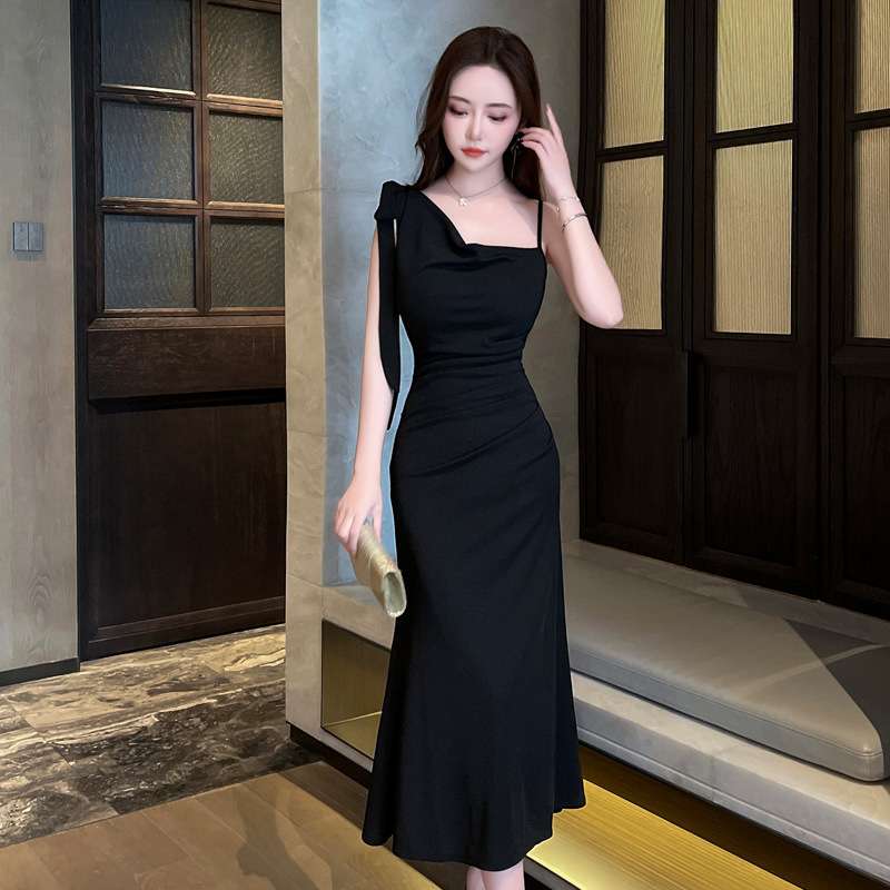 https://fulmo-img-server.com/dresscolory/adb8d53800624aec97268d45ad8ccae2.jepg