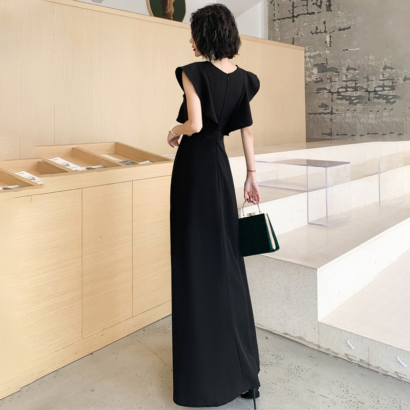 https://fulmo-img-server.com/dresscolory/b4caf112-a1fc-460c-83ca-8e47bc2a43c9.jpg