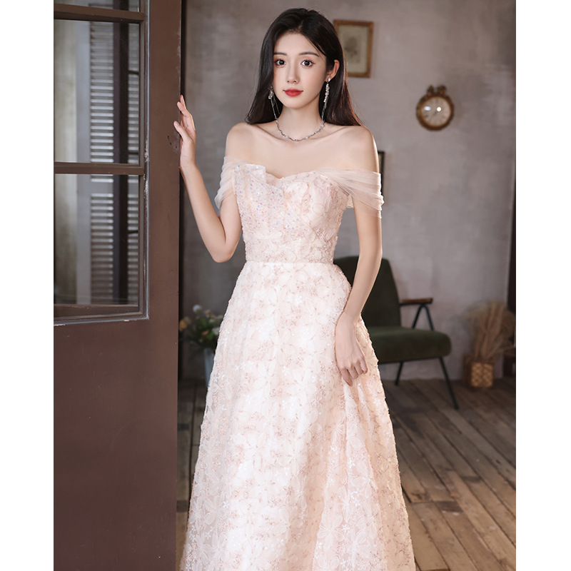 https://fulmo-img-server.com/dresscolory/b5faff82-8384-4ea6-bd69-9b7ff20eac12.jpg
