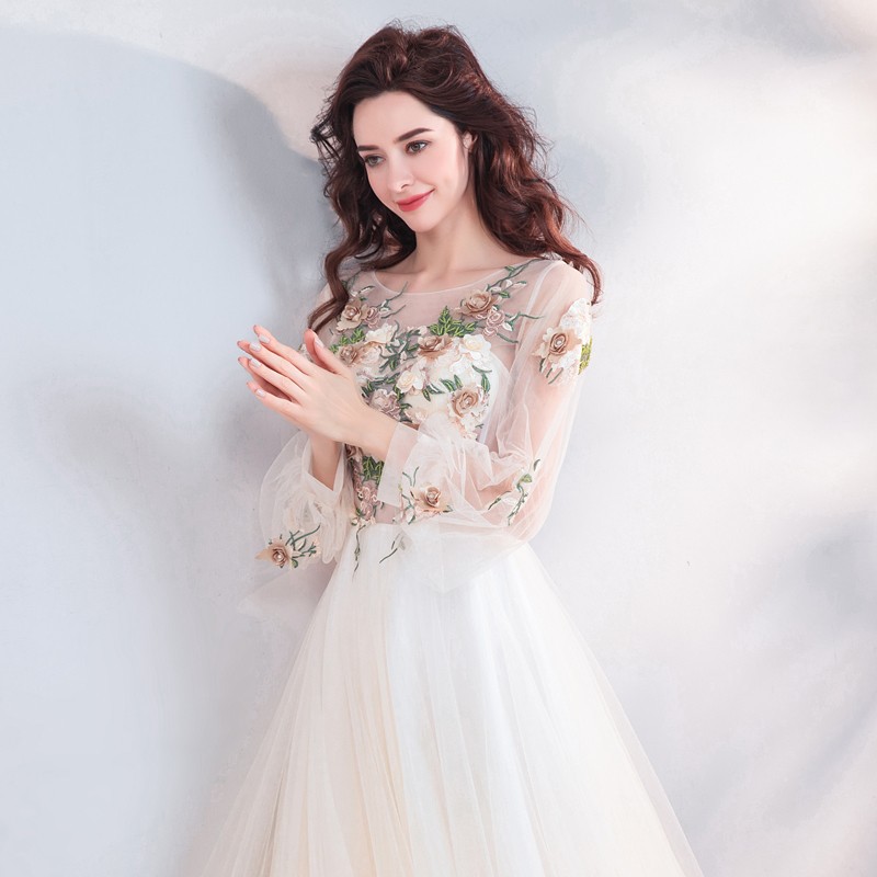 https://fulmo-img-server.com/dresscolory/b5fea60e-fa66-434d-9893-fdcb00f45716.jpg
