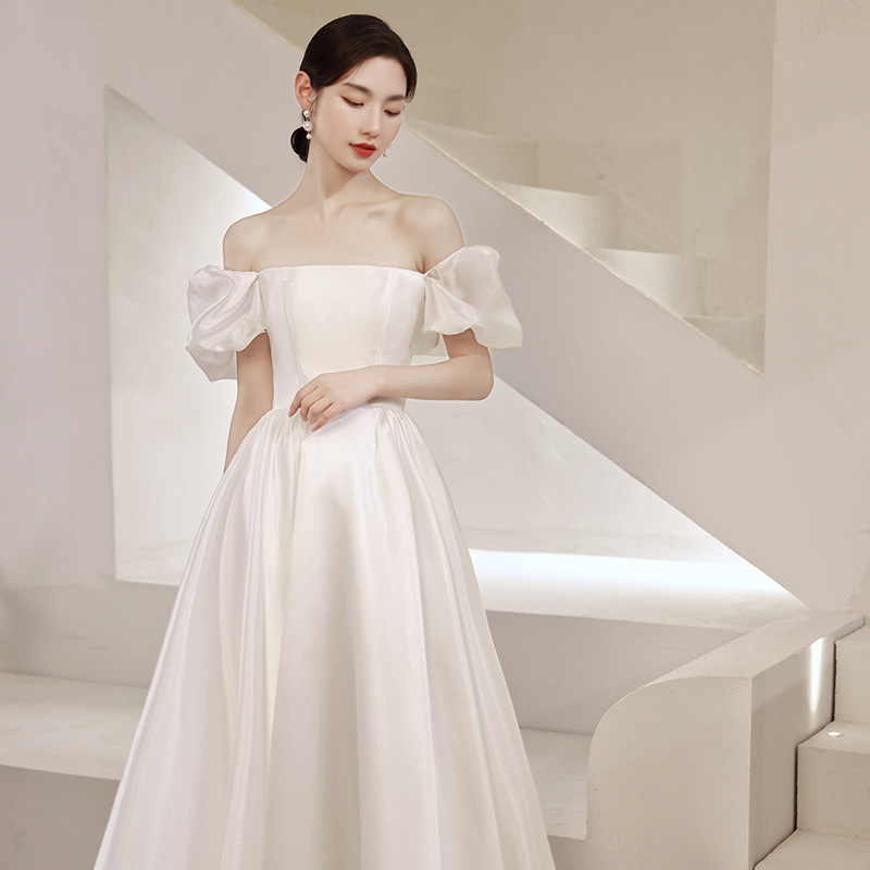 https://fulmo-img-server.com/dresscolory/b607d469-befd-41a7-8905-382cc7d74aec.jpg