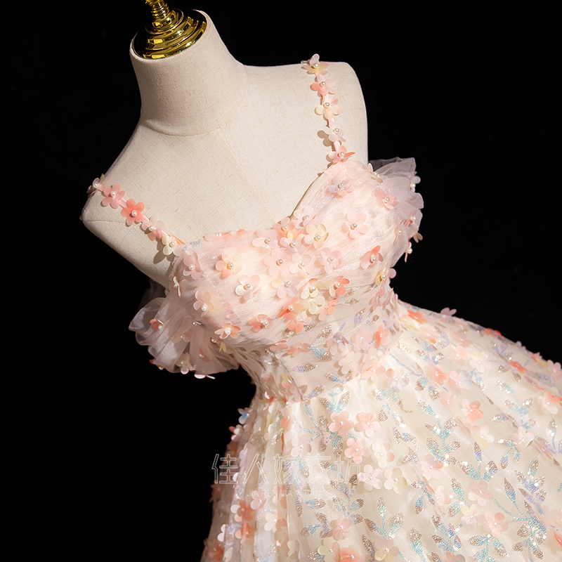 https://fulmo-img-server.com/dresscolory/b93423de-1d49-4317-bdff-2dff09fd14ae.jpg