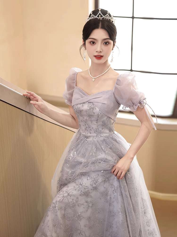 https://fulmo-img-server.com/dresscolory/babc41d4c5f645468bde40c3505552c3.jpeg