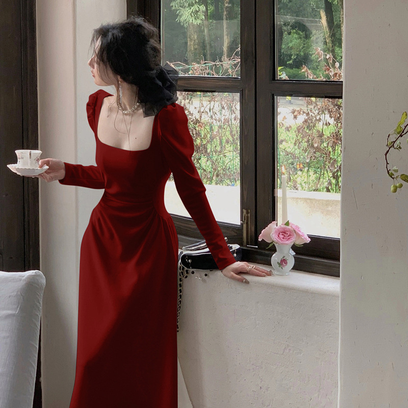 https://fulmo-img-server.com/dresscolory/d268c3ab-d8d1-4fb0-9cce-aa4b1bbb4194.jpg