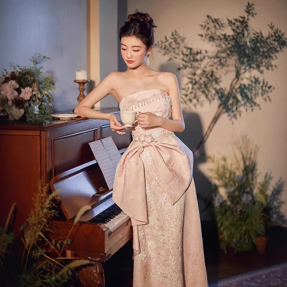 https://fulmo-img-server.com/dresscolory/d7aa495d-5f59-49ce-bcbb-ae9ebd656d3b.jpg