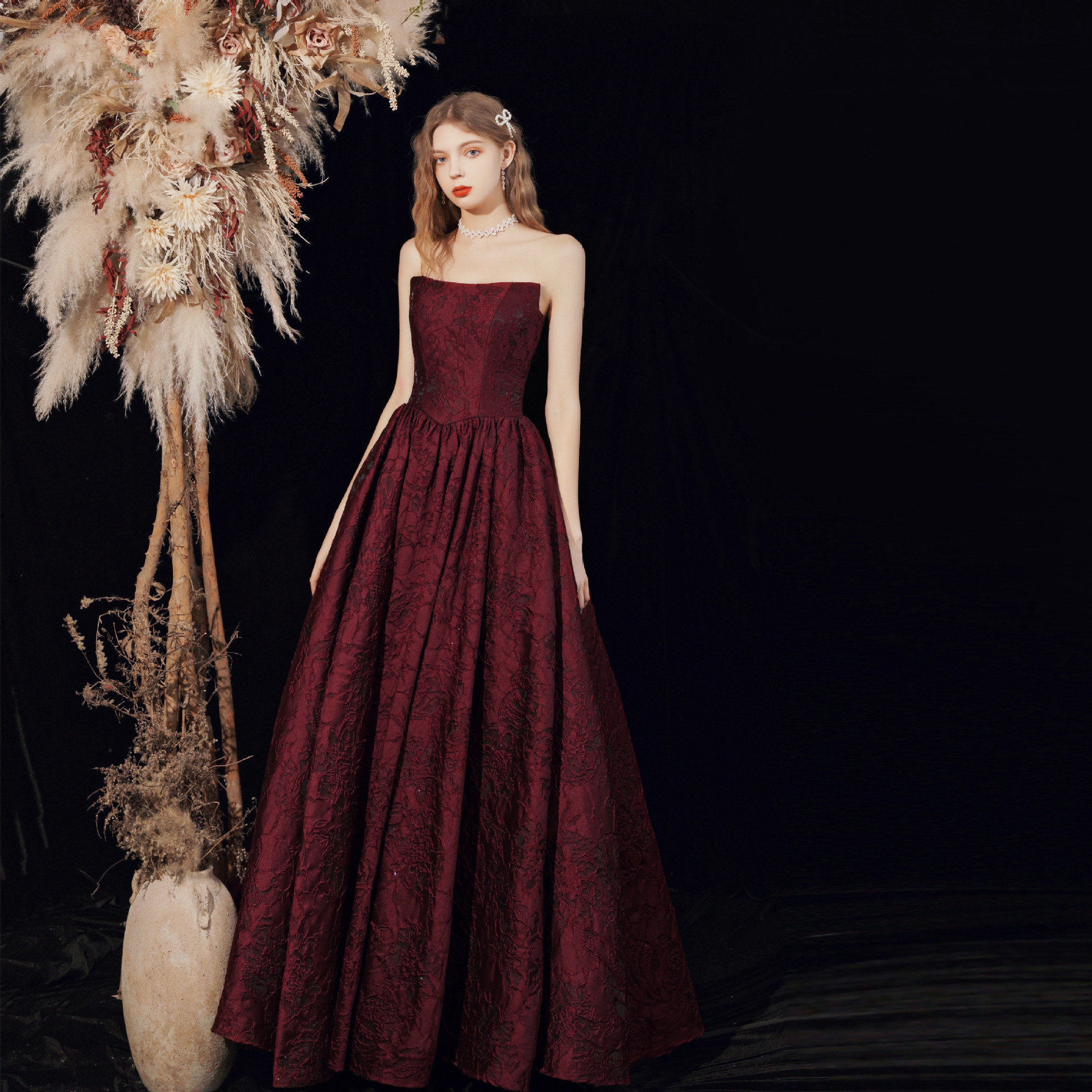 https://fulmo-img-server.com/dresscolory/d7d5bcba-c9ac-47ab-bf2b-7e4ab67ce43e.jpg