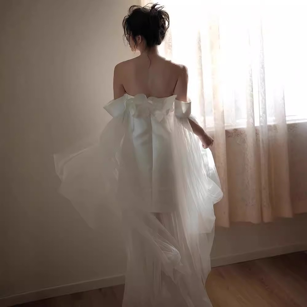 https://fulmo-img-server.com/dresscolory/d889f122-0e14-4157-bf5c-964679e198ea.jpg