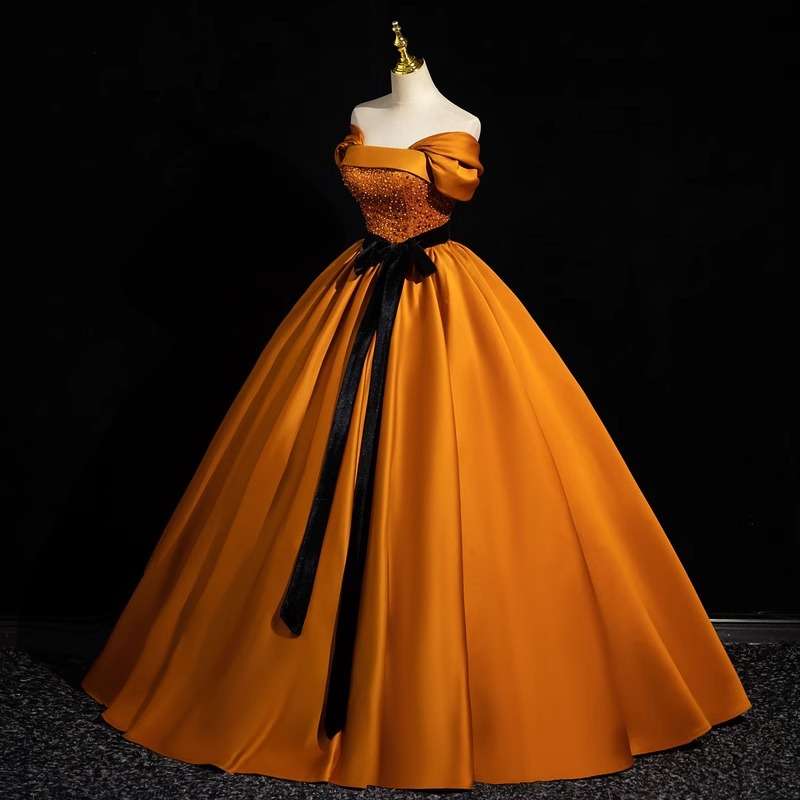 https://fulmo-img-server.com/dresscolory/d96a95d67a86477ab6e9bccc7c03216c.jepg