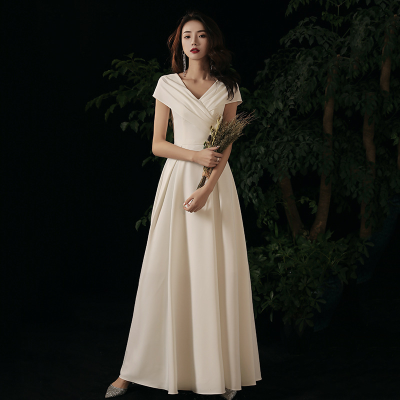 https://fulmo-img-server.com/dresscolory/dc0137f0-4a38-4a0f-baa1-c34b261a0ac8.jpg