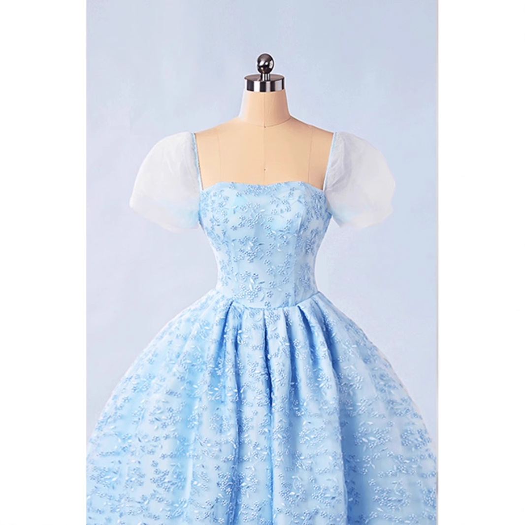 https://fulmo-img-server.com/dresscolory/e5800ce0-bee3-4485-8253-5f7c65190079.jpg