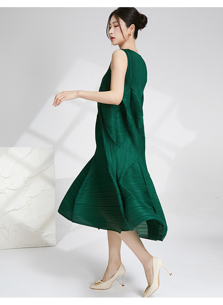https://fulmo-img-server.com/dresscolory/f0673df0-e599-471a-b870-ccd1227e05d0.jpg