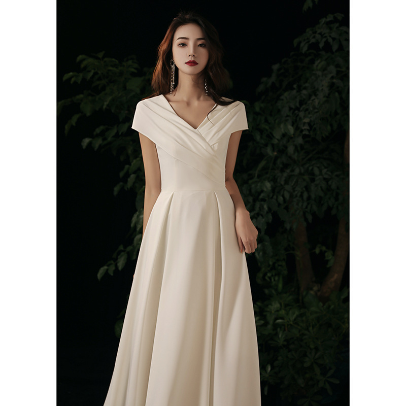 https://fulmo-img-server.com/dresscolory/f364bb88-9426-48e5-bd11-f2eff6481db0.jpg