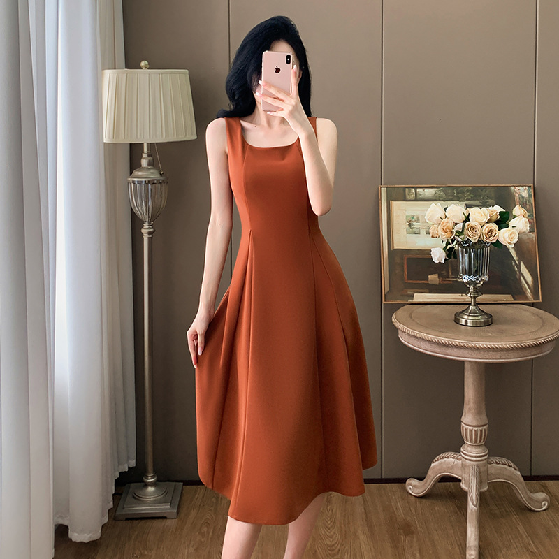 https://fulmo-img-server.com/dresscolory/f4eae7fa-755e-4bea-a9b1-0dd1f324909c.jpg