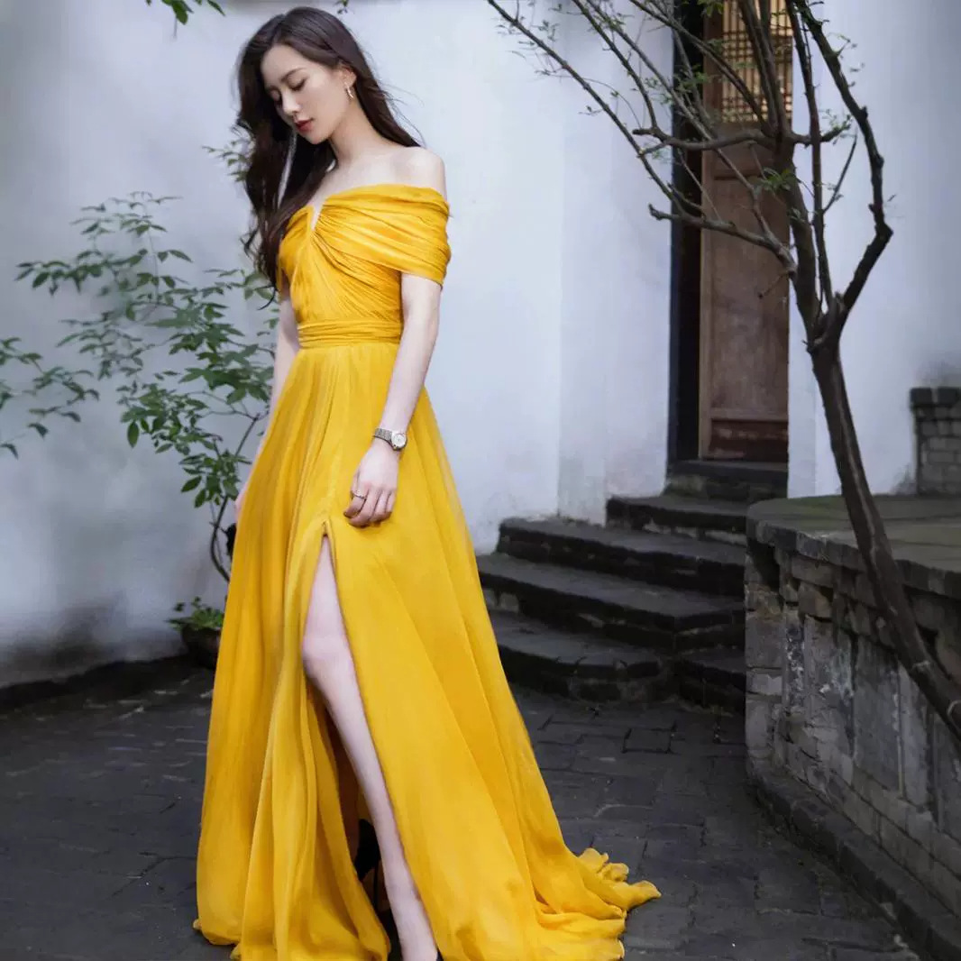 https://fulmo-img-server.com/dresscolory/fa40759e-5652-4ee7-820d-18cceaab2163.jpg