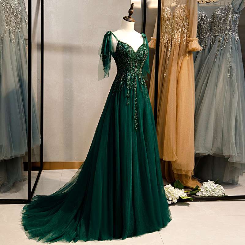 https://fulmo-img-server.com/dresscolory/fc284dae16f448d0aec5a5a46440dc01.jepg