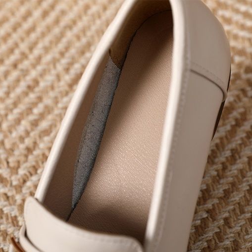 金属装飾付き本革ドライビングローファー