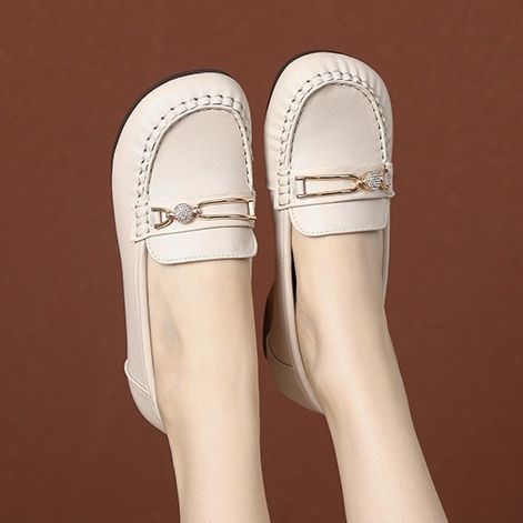 金属装飾付き本革ドライビングローファー