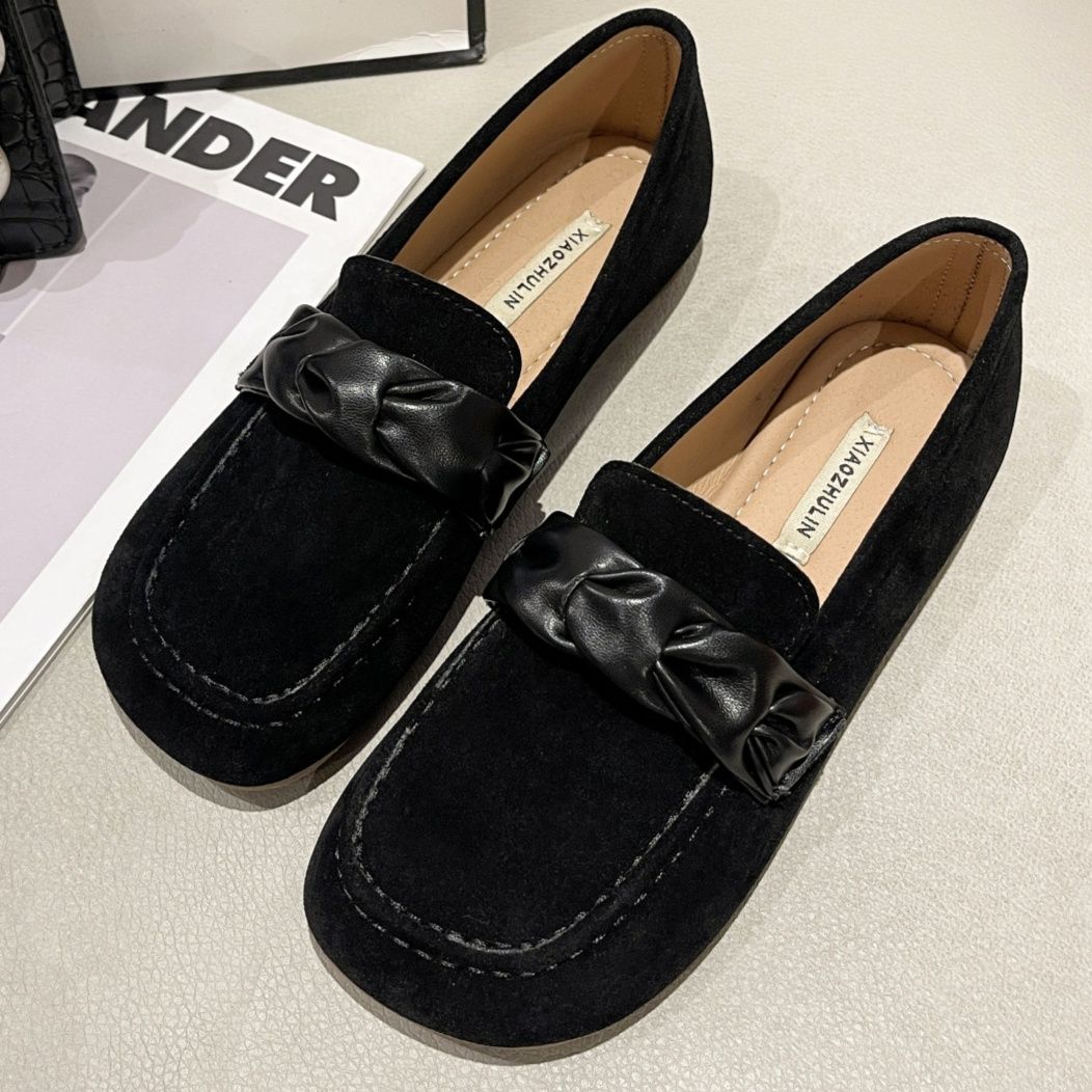  リボン付きスエード調ドライビングローファー