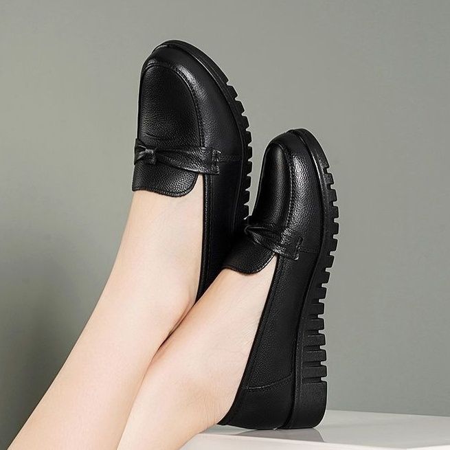 ドライビングシューズ 本革仕様リボン付きラバーソールローファー