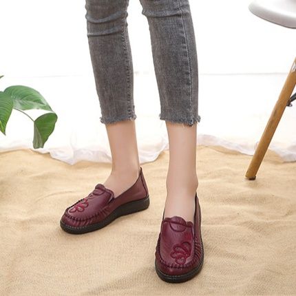 花柄刺繍本革モカシン風ドライビングローファー