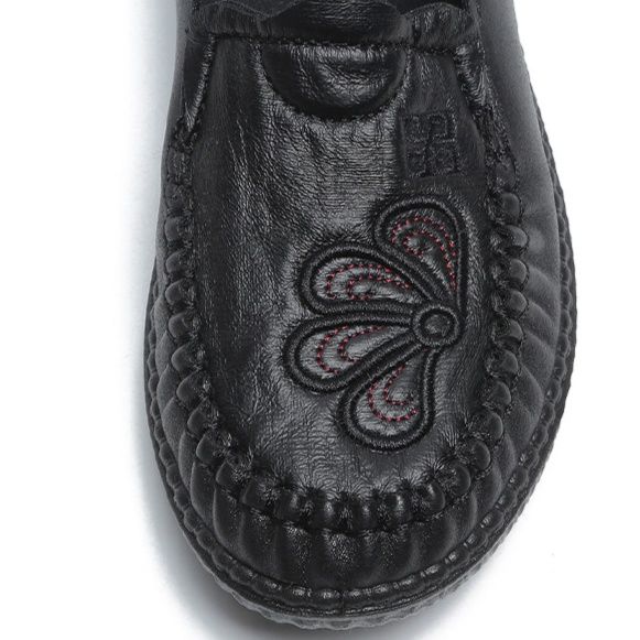 花柄刺繍本革モカシン風ドライビングローファー