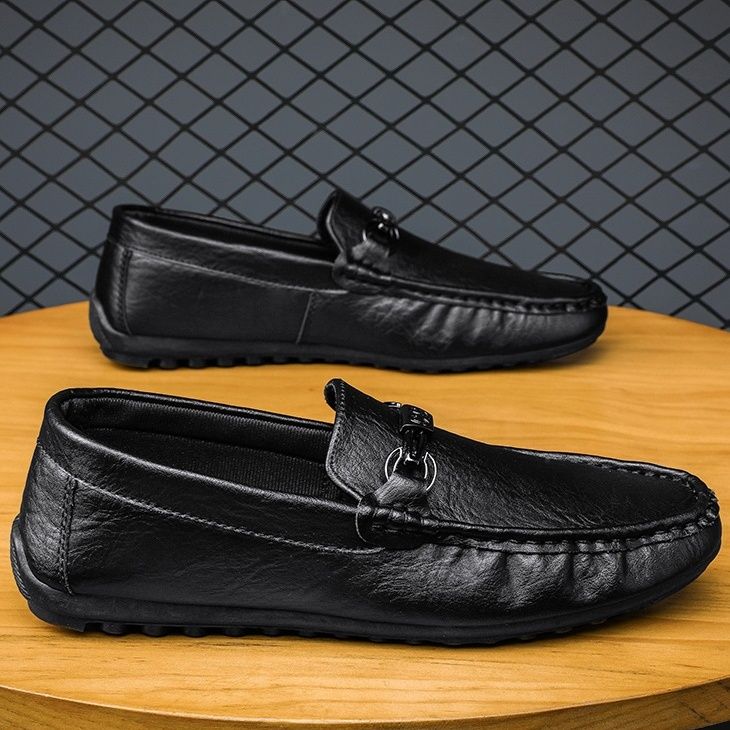  本革素材金属装飾付きドライビングシューズローファー