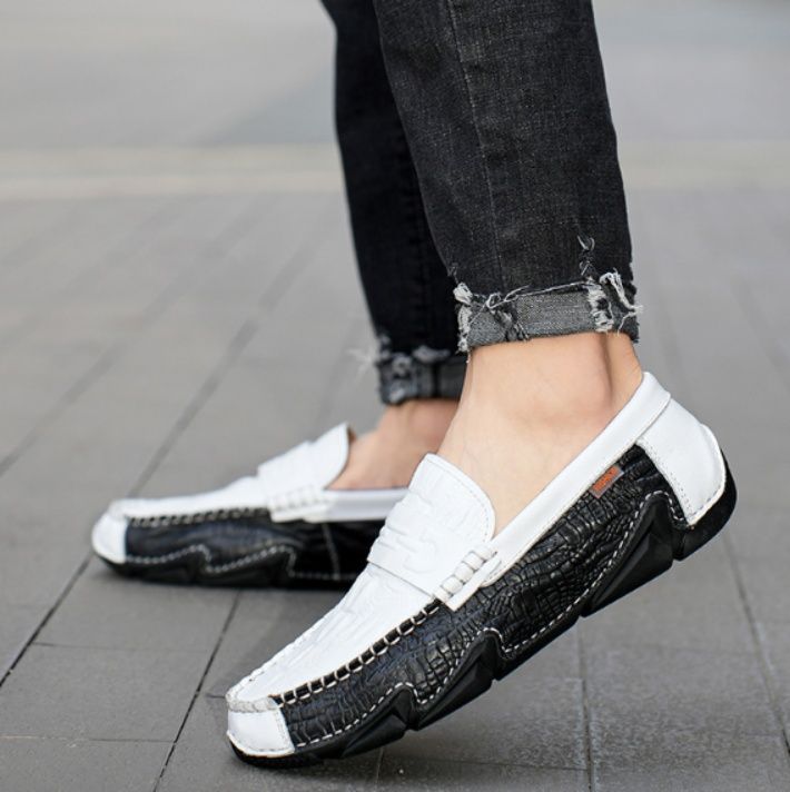 クロコダイル型押し本革ドライビングローファー