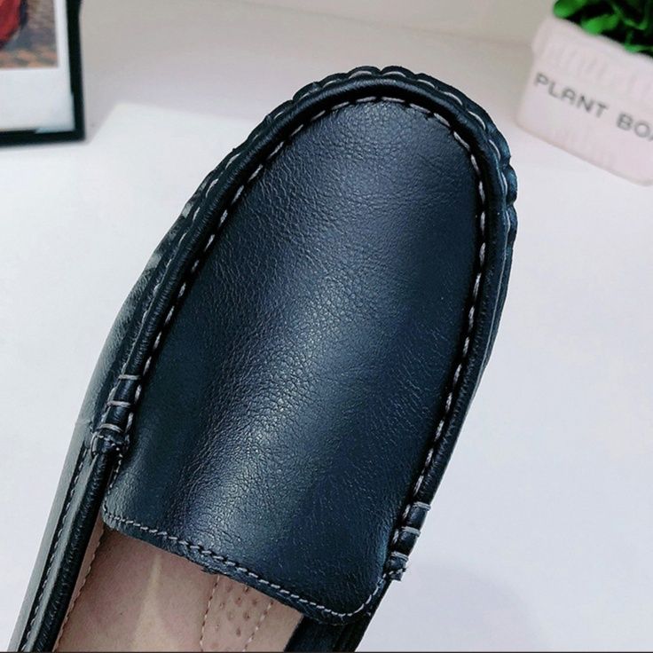 ドライビングシューズ 本革製モカシン縫いスリッポンローファー